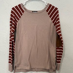 Pink clover sweater with patched sleeve